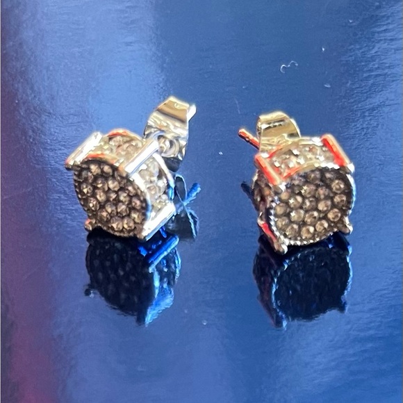 HP 🔥Silver Toned Clear Rhinestone Studded Pierced Earrings - Picture 3 of 4